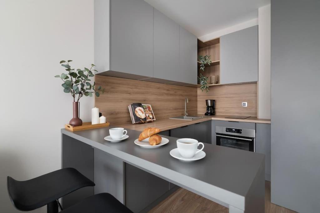 Easy Rent Apartments - Wettera II Lublin Exteriör bild