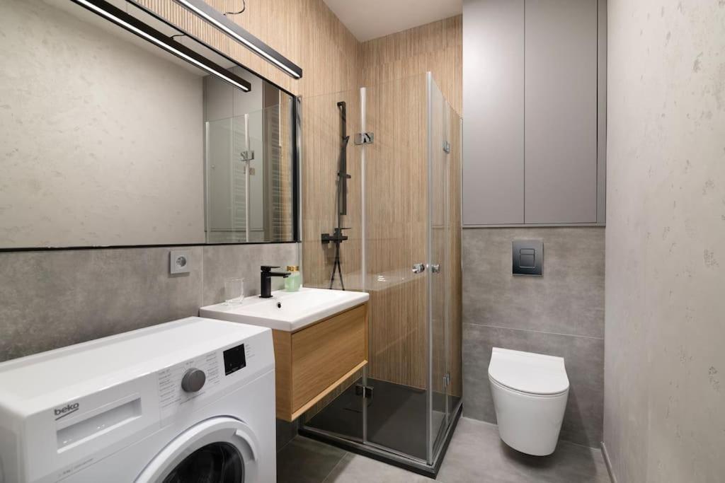 Easy Rent Apartments - Wettera II Lublin Exteriör bild